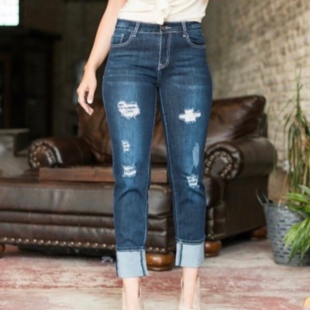 Distressed Relax Fit Jeans